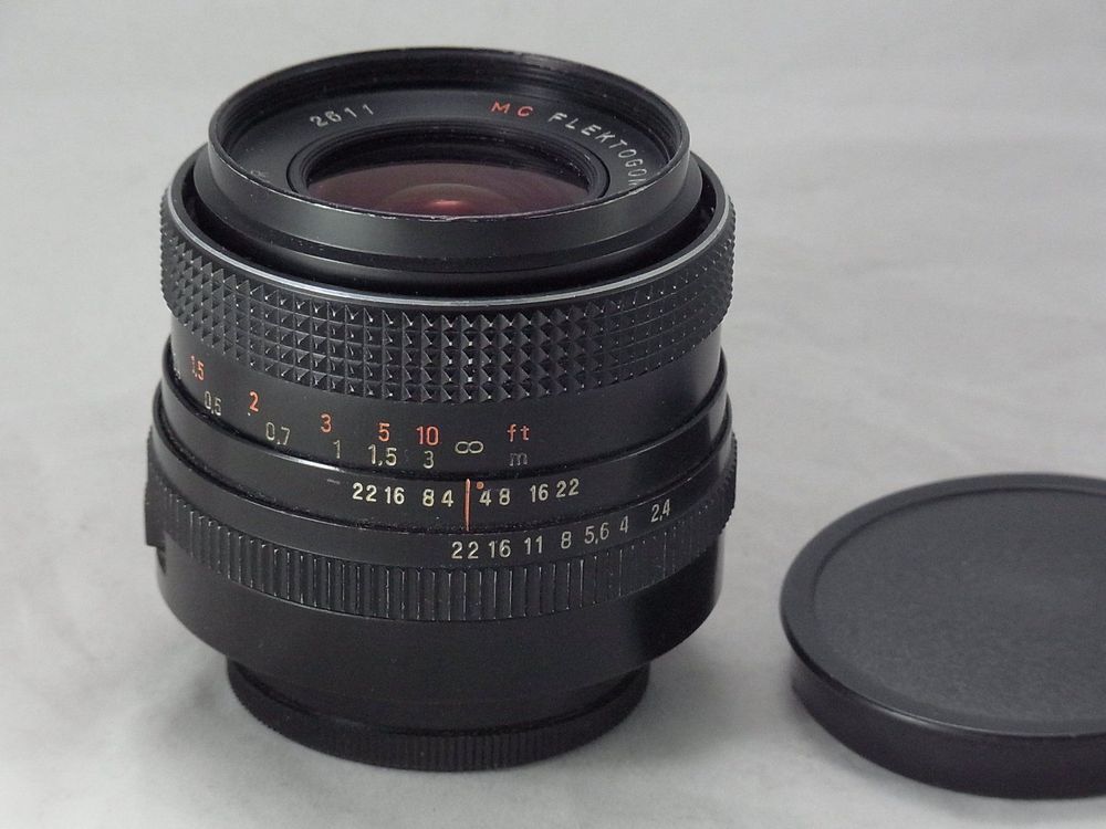 Carl Zeiss Jena Flektogon MC rot 35mm f2.4 Top Auflösung | Kaufen auf  Ricardo