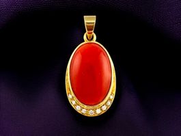 Italien um 1970, Korallen - Diamant - Anhänger