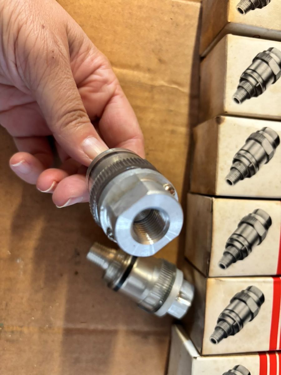 Alle Autoersatzteile: Mini Oiler 1/4“ NOS – Gebraucht aus Mörschwil von tweety9402 4