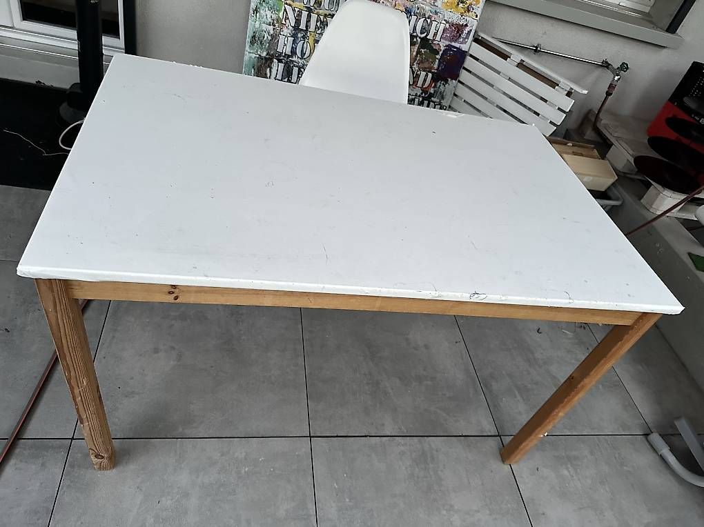 Tavoli: Tisch/ Gartentisch – Usato da Muttenz venduto da anna123 1