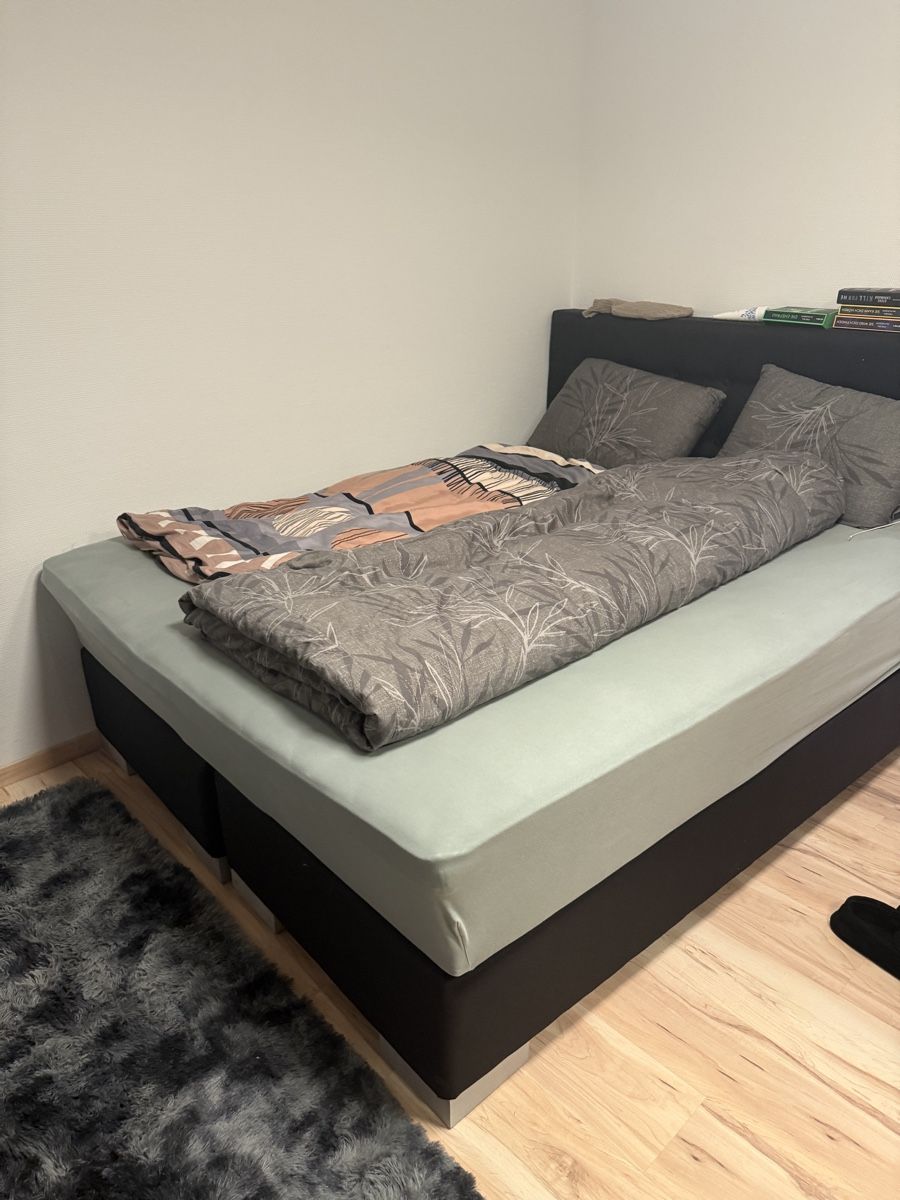 Letti: Boxspringbett mit Kopfteil  – Usato da Hinwil venduto da Kingremii 3
