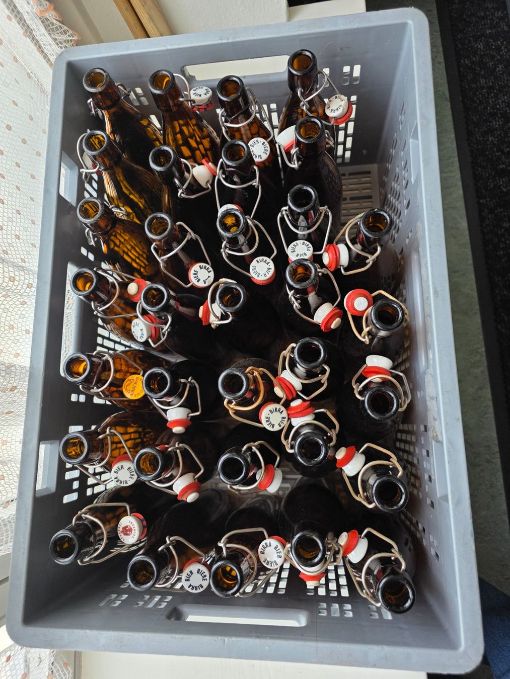 Bouteilles: Bier Bügelflaschen 33 Stk – D'occasion à Lostorf par rubileo 3