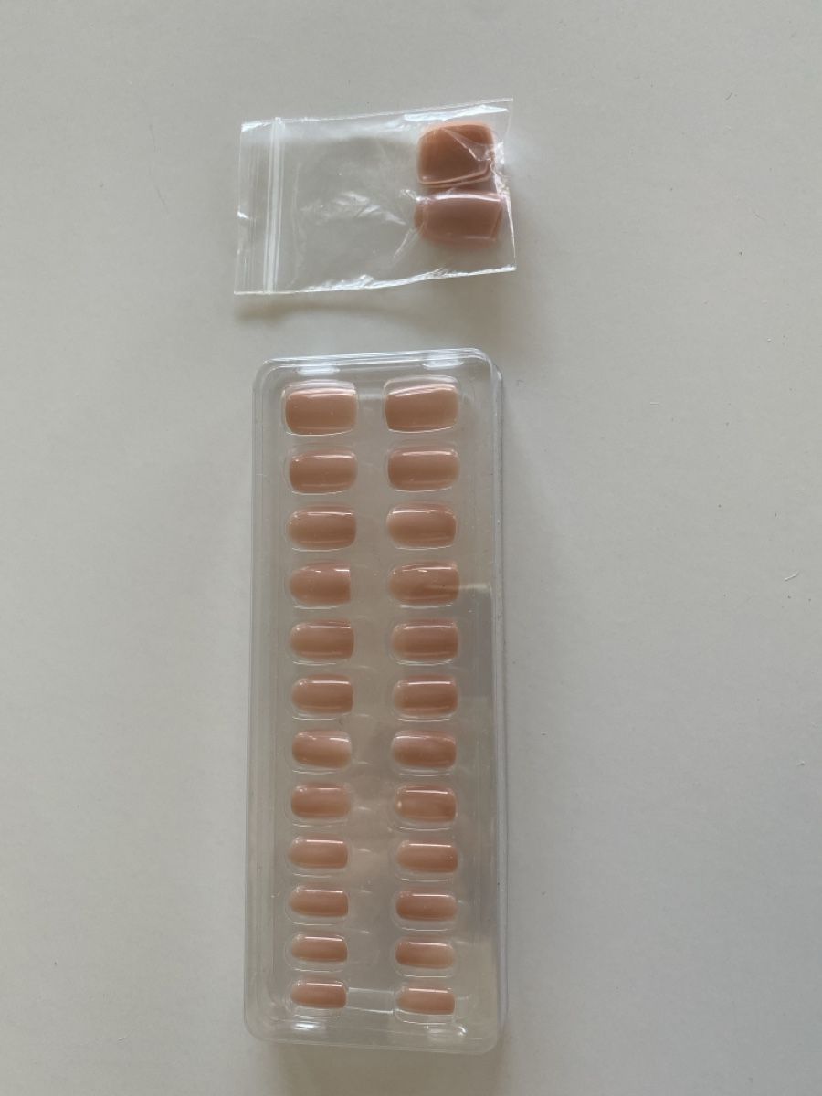 Ongles artificiels: Doonails Bundle – Neuf (Voir description) à Reinach BL par _fleo 1