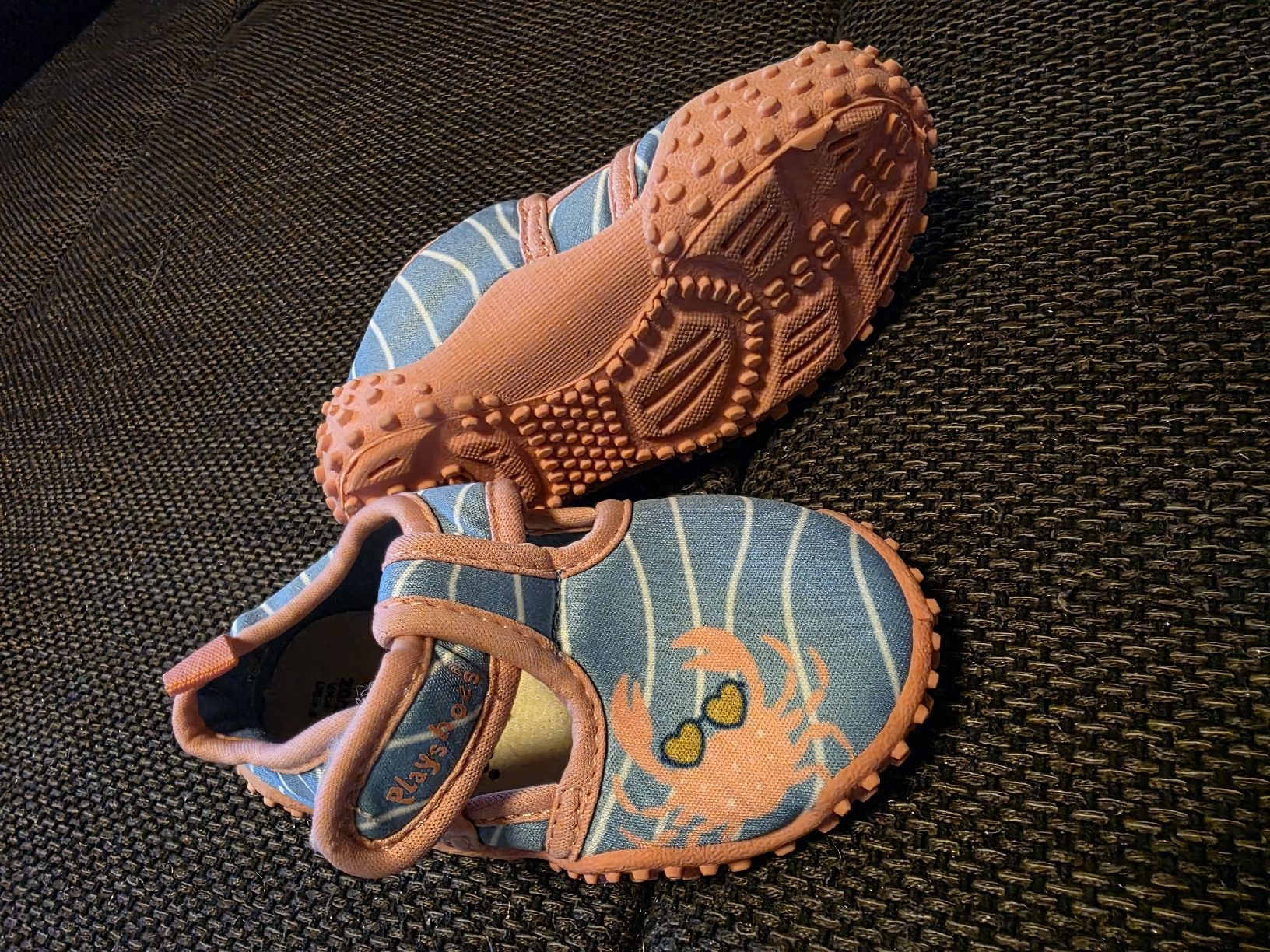 Scarpe per ragazzi: Kinder Badeschuhe Gr. 20/21 – Nuovo (secondo la descrizione) da Geltwil venduto da Melly1989 1