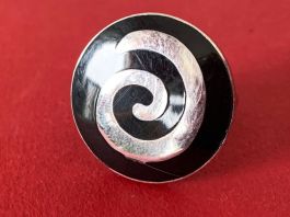 Ring schwarze Schnecke (65)