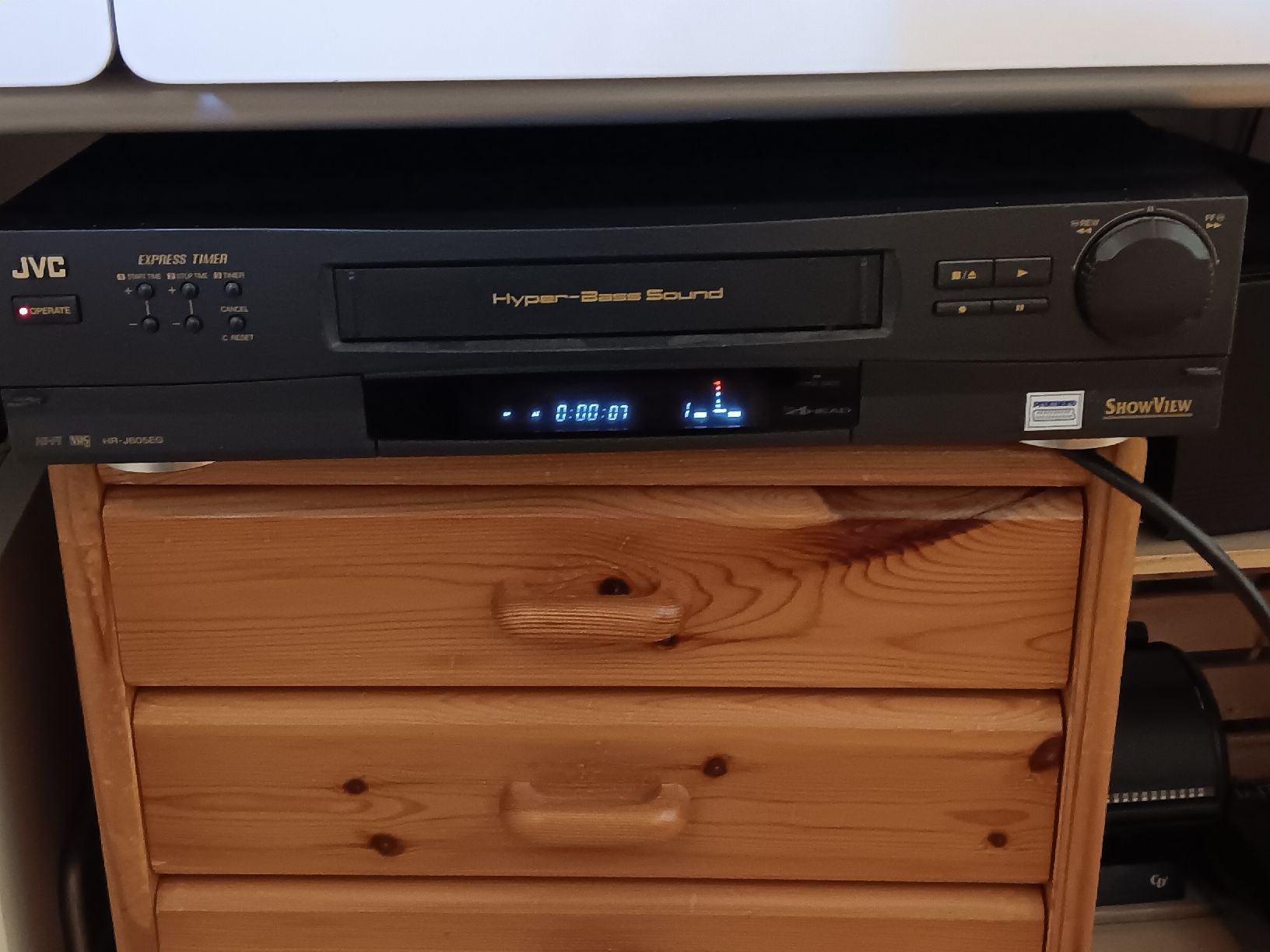JVC Aufnahmegeräte: JVC Video Recorder plus ca.30 Cassetten – Gebraucht aus Rodels von sol_pq169 4