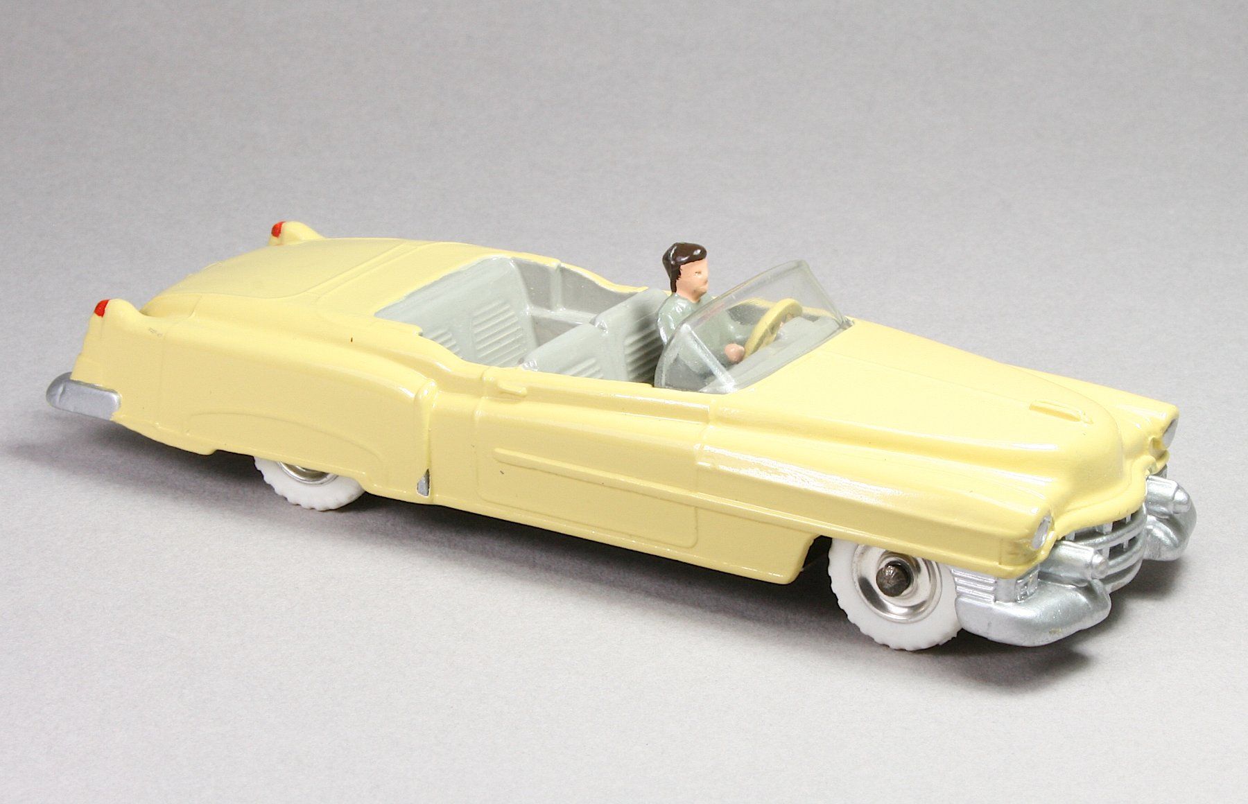 Dinky Toys Modellini d'auto: Dinky Toys 131, Cadillac Eldorado (Code 3) – Usato da Elsau venduto da Peekay8 3