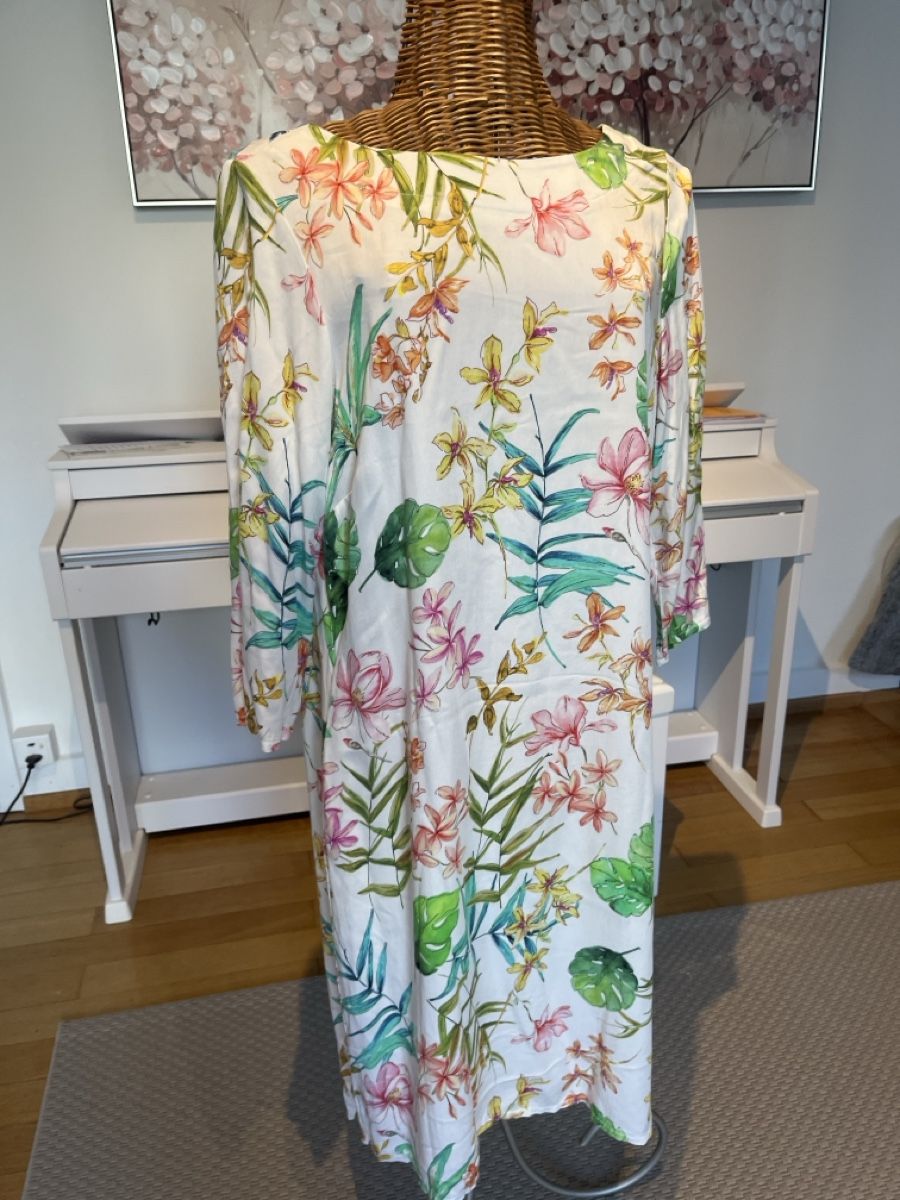 Deerberg Vestiti: Kleid mit Blumenmuster, Deerberg, 36/38 – Usato da Solothurn venduto da Bobesch08 2