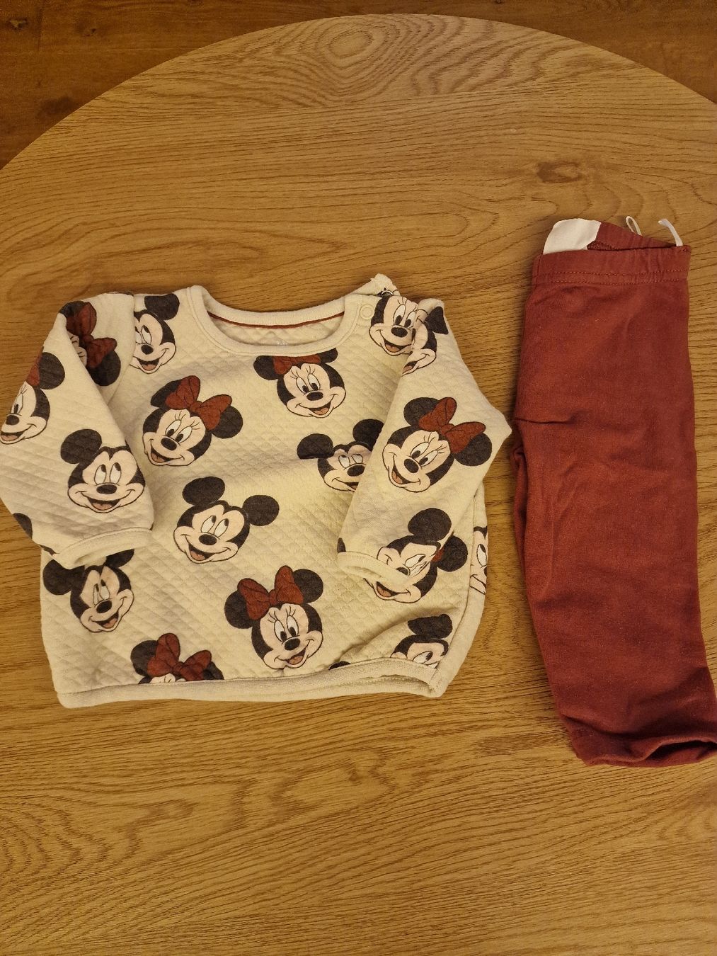 C&A Ensembles coordonnés: Minnie Mouse m Set Grösse 68 – D'occasion à Klosters par Meli2801