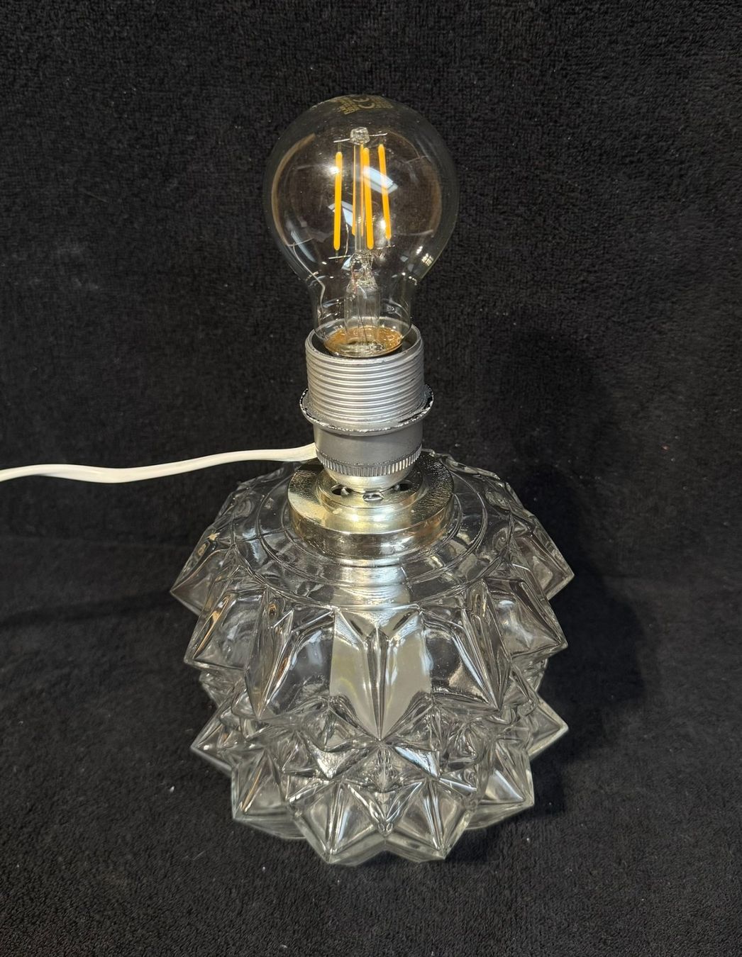 Lampade: Lampe de table vintage années 60 – Usato da Tramelan venduto da lolopat 4