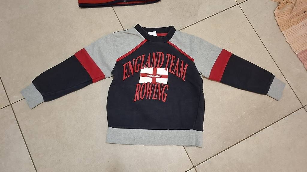 Sonstige Jungenkleidung: Gilet et Pull taille 6-7 ans – Gebraucht aus Essertes von ast_mk5t 1