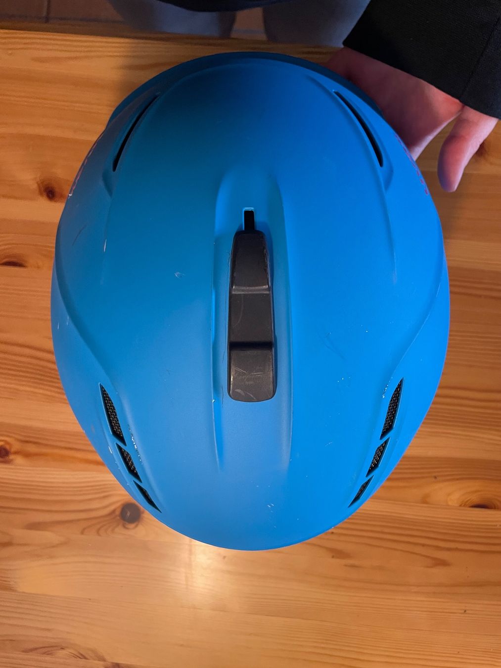Uvex Casques: Uvex Helm pink blau – D'occasion à Zermatt par mar_f9v6 2