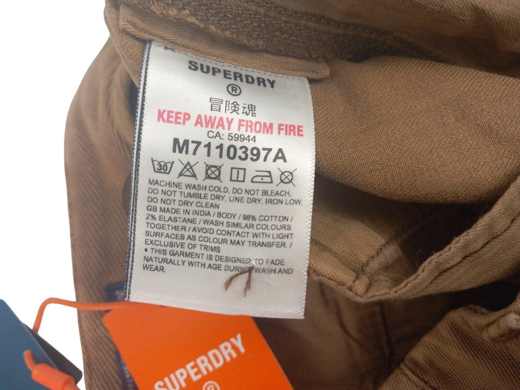 Superdry Hosen: SUPERDRY Shorts – Neu (gemäss Beschreibung) aus Hünenberg von Restwert_Zug 8