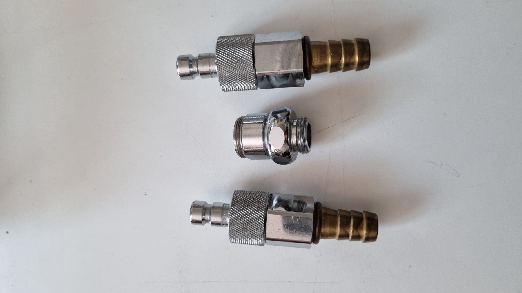Rubinetteria: raccords pour robinetterie – Usato da La Chaux-de-Fonds venduto da mikilo1