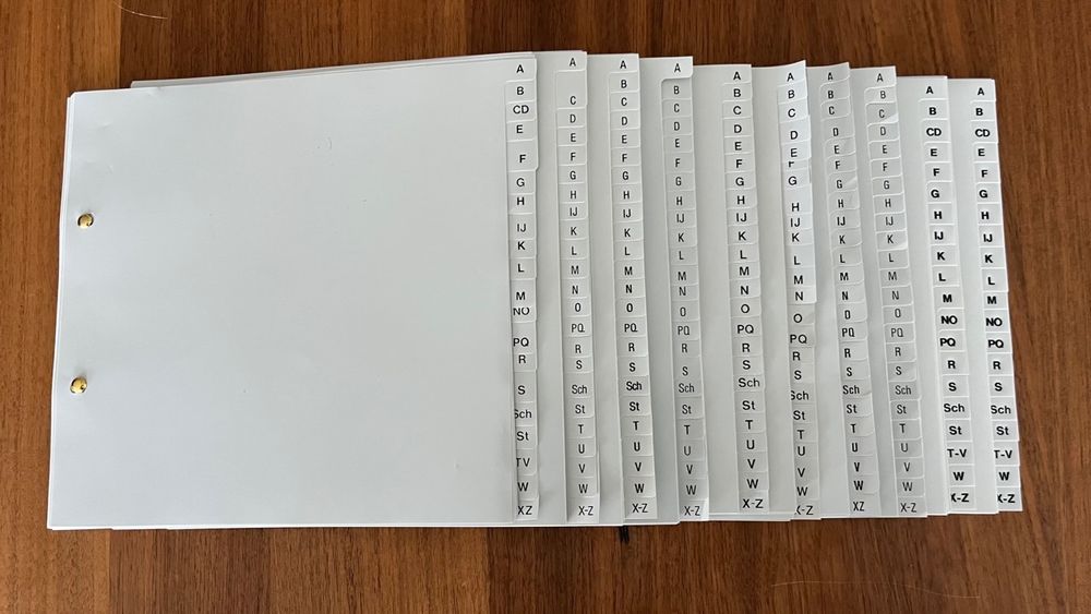 Register A bis Z (24teilig) A4 Ordner Plastik grau (Gebraucht) in ...