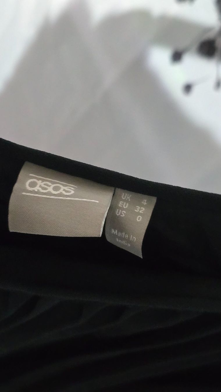 Asos Tops: ASOS Chiffon Top - 32 - One-Shoulder – Gebraucht aus Thalwil von VitaMini 2