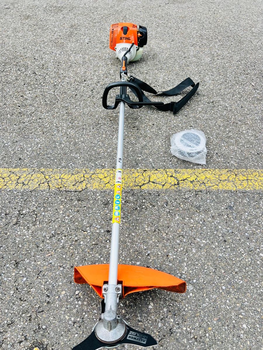 Stihl Tutti gli attrezzi: Rasentrimmer Stihl FS 100 R – Usato da Urdorf venduto da mas_5wfz 5