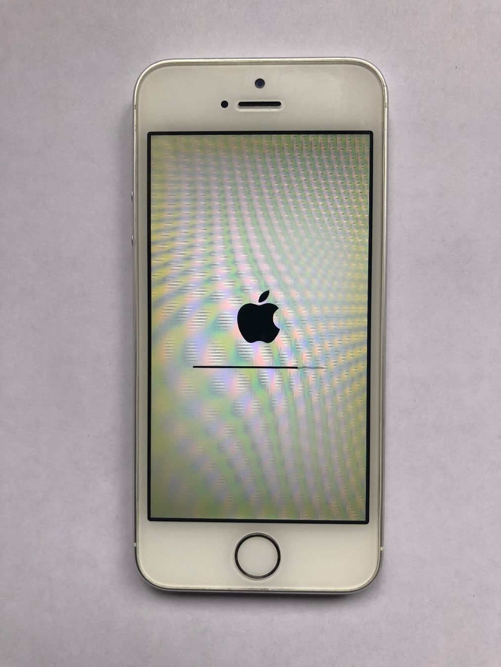 Apple Telefoni cellulari / Smartphones: iPhone 5s 32 GB – Difettoso da Camorino venduto da c_raf