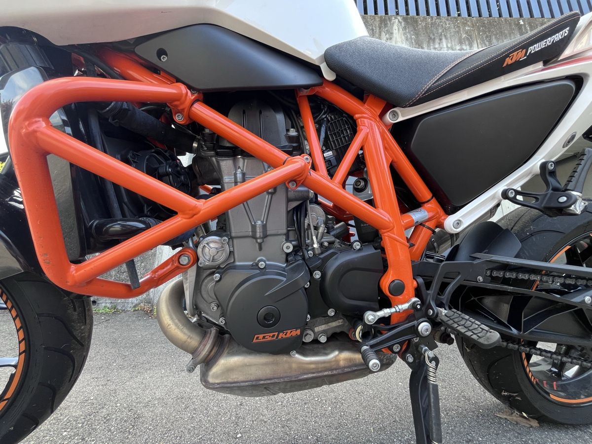 KTM Strasse: KTM Duke 690 R, Top Zustand, frisch ab Service – Gebraucht aus Bönigen von Seli_0 7