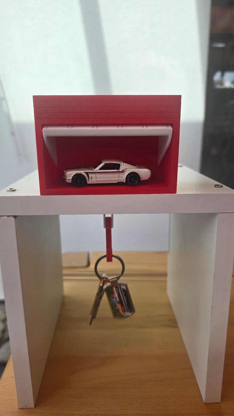 Portachiavi: Schlüsselaufhänger, Schlüsselgarage, Modelauto – Nuovo (secondo la descrizione) da Winznau venduto da banditgsf