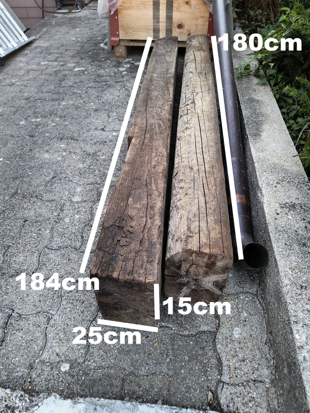 Articles en bois: 2 Teile Altholzbalken / Eichenbalken – D'occasion à Neuhausen am Rheinfall par VALAMA 4