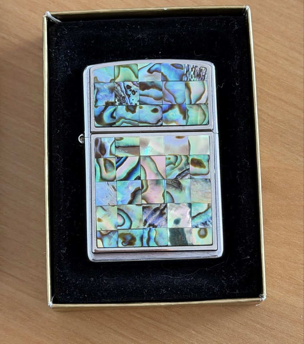 Zippo Accendini: Zippo Perlmut – Nuovo e nell'imballaggio originale da Luzern venduto da Bolle2012