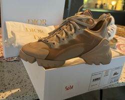 Dior Sneaker D-Connect Tissu technique nude