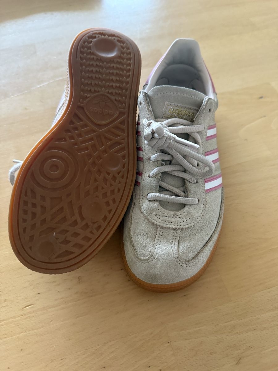Adidas Scarpe per ragazze: Adidas Spezial Gr.35 – Usato da Samedan venduto da cobol01