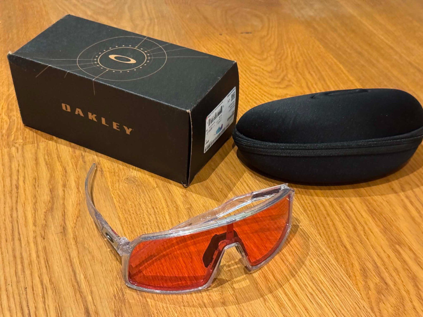 Oakley Occhiali & Lenti: Oakley Sutro OO9406 C37 9406A7 – Usato da Ennetbaden venduto da str_fmz5 1