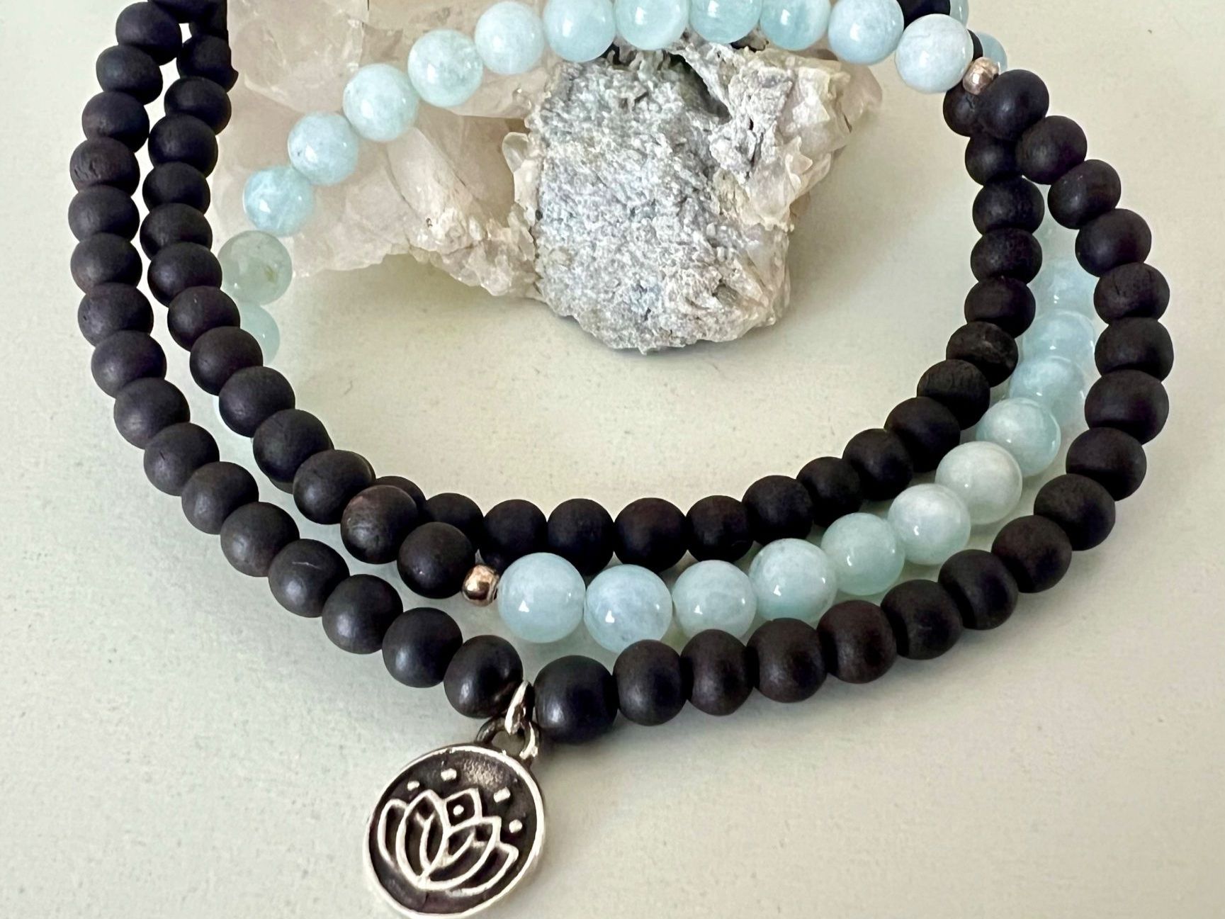Ketten: Aquamarin Onyx Kette oder Armband mit Silber Lotus - 54cm – Gebraucht aus Ruswil von artbyhand
