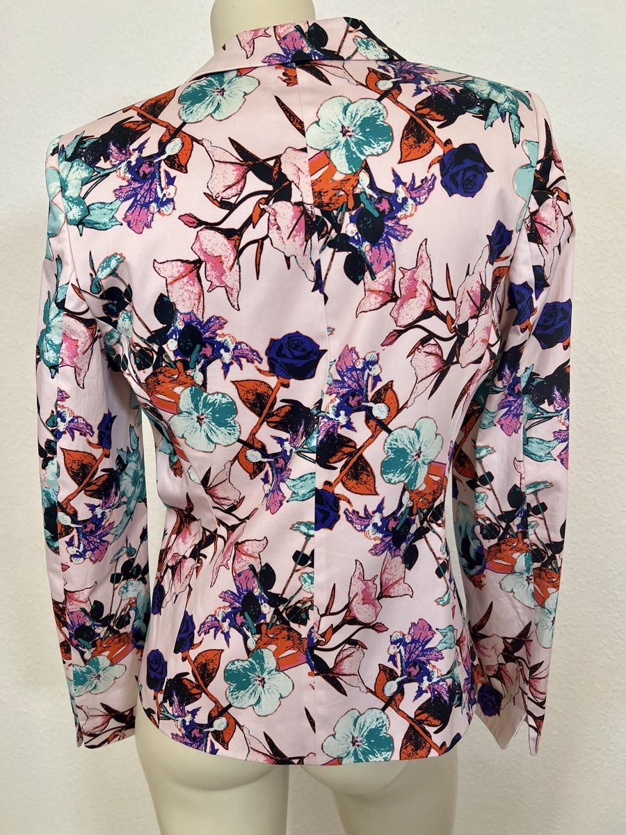 Hugo Boss Jacken: Hugo Boss Blazer mit buntem Blumenmuster Grösse 34 – Gebraucht aus Basel von Bettybooo 4