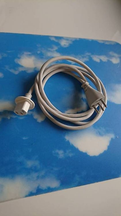 Câble d'alimentation secteur pour imac . (D'occasion) à Lausanne pour ...