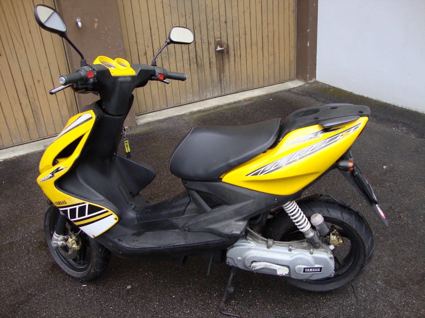 Yamaha Scooter: Yamaha  YQ 50 – Usato da Thun venduto da Velo-7