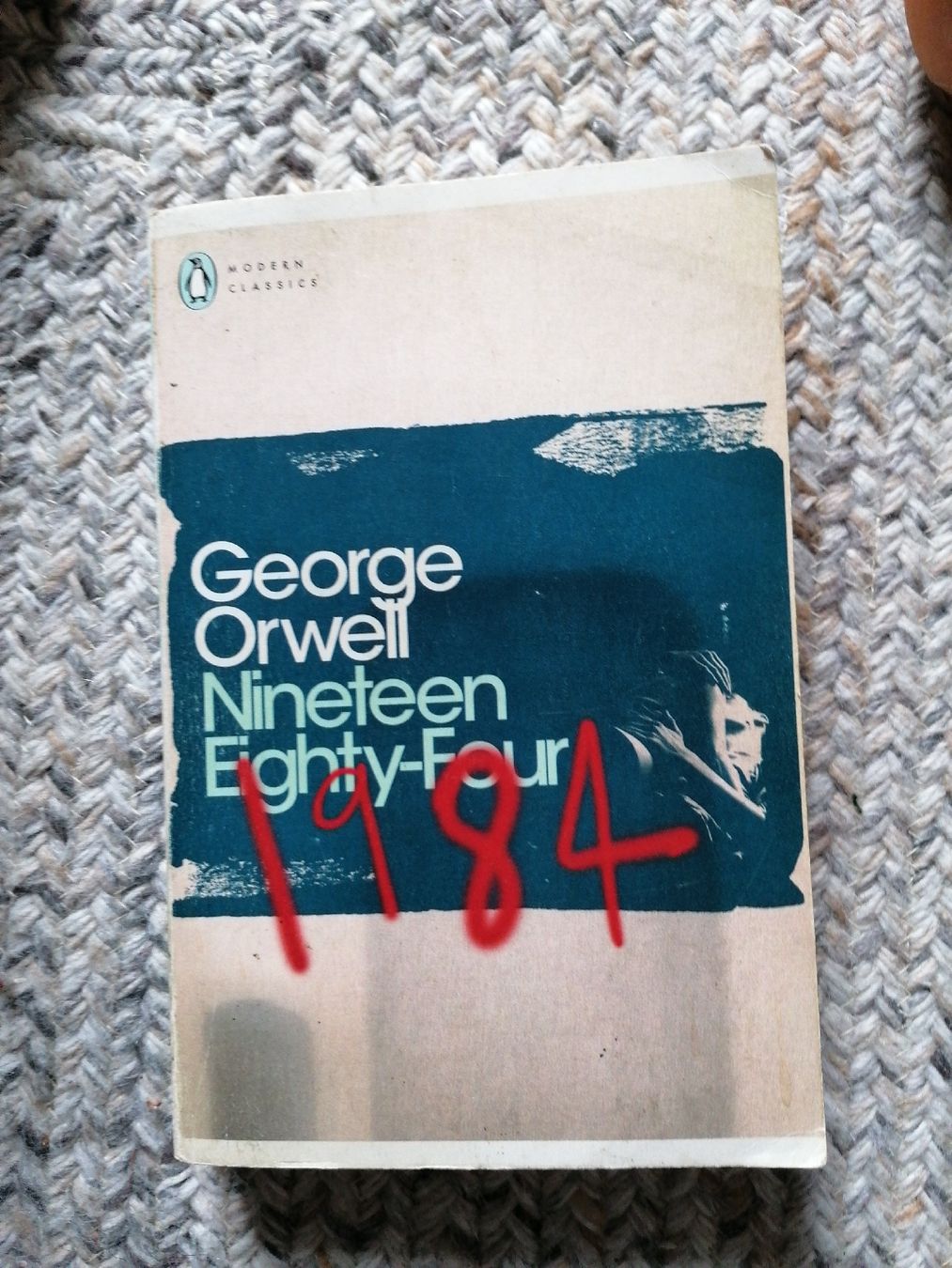 Livres: 1984 – D'occasion à Bern par Oilygin