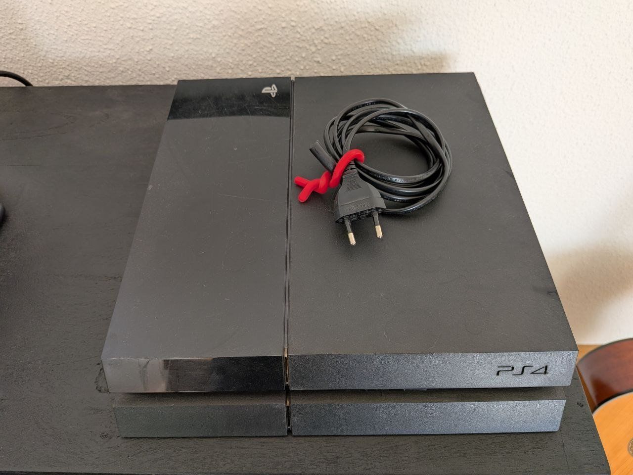 Sony Consoles: Playstation 4 - DEFEKT – Défectueux à Adliswil par matteor.greco 1