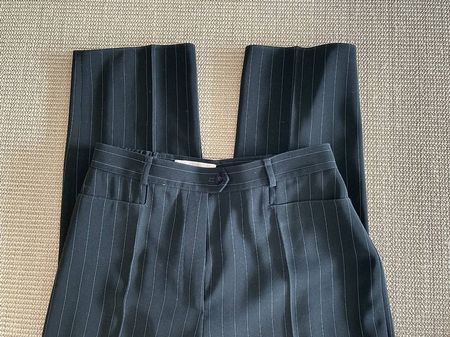 Damenhose Gr. 40, GERRY WEBER, schwarz mit Nadelstreifen