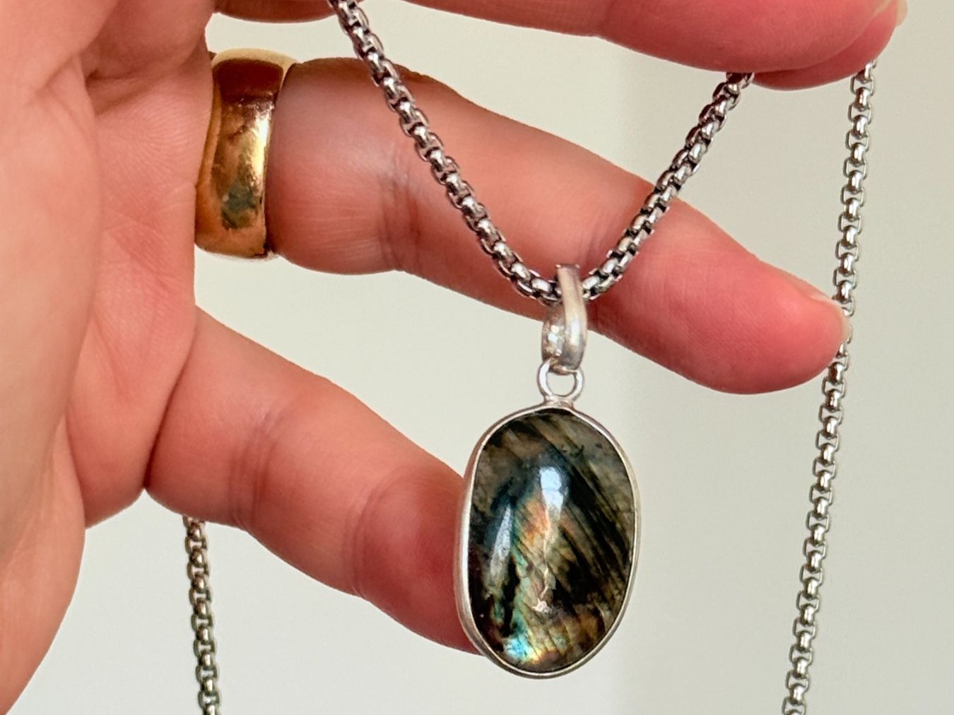 Colliers: Labradorite necklace – Neuf avec emballage d'origine à Genève par AGBERG