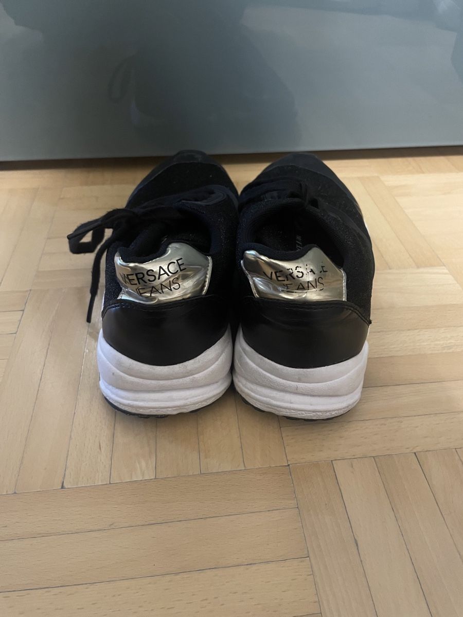 Scarpe da donna: Baskets Versace Jeans 🤩 – Usato da Vuadens venduto da Nina11 2