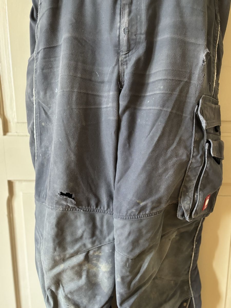 Engelbert Strauss Pantaloni: Engelbert Strauss Latzhose Gr. 52 grau – Usato da Lyss venduto da PlaneSpotter 2