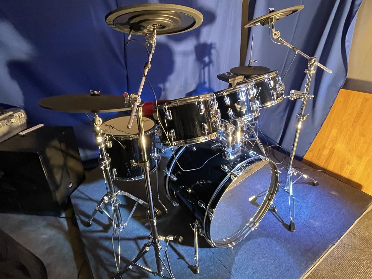 Strumenti musicali: Zu verkaufen E Drums – Usato da Chézard St-Martin venduto da Pops13 1