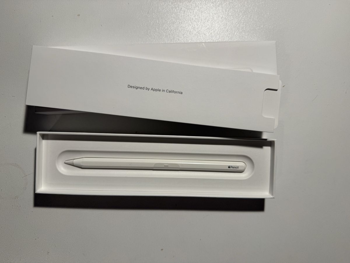 Apple Tastiere: iPad combo - Magic Keyboard et Apple Pencil 2 – Usato da Lausanne venduto da tri_8vhf 1