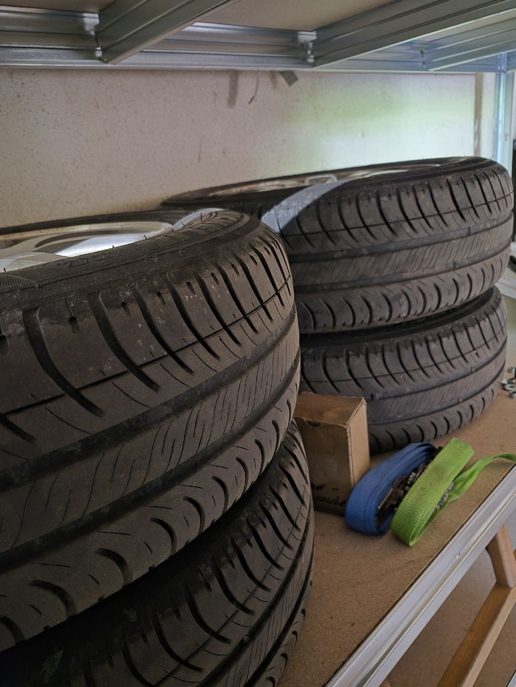 Toyota Felgen: 4x Sommerreifen mit Alufelgen 185/65 R14 Michelin  – Gebraucht aus Brülisau von jewelrybonney 6