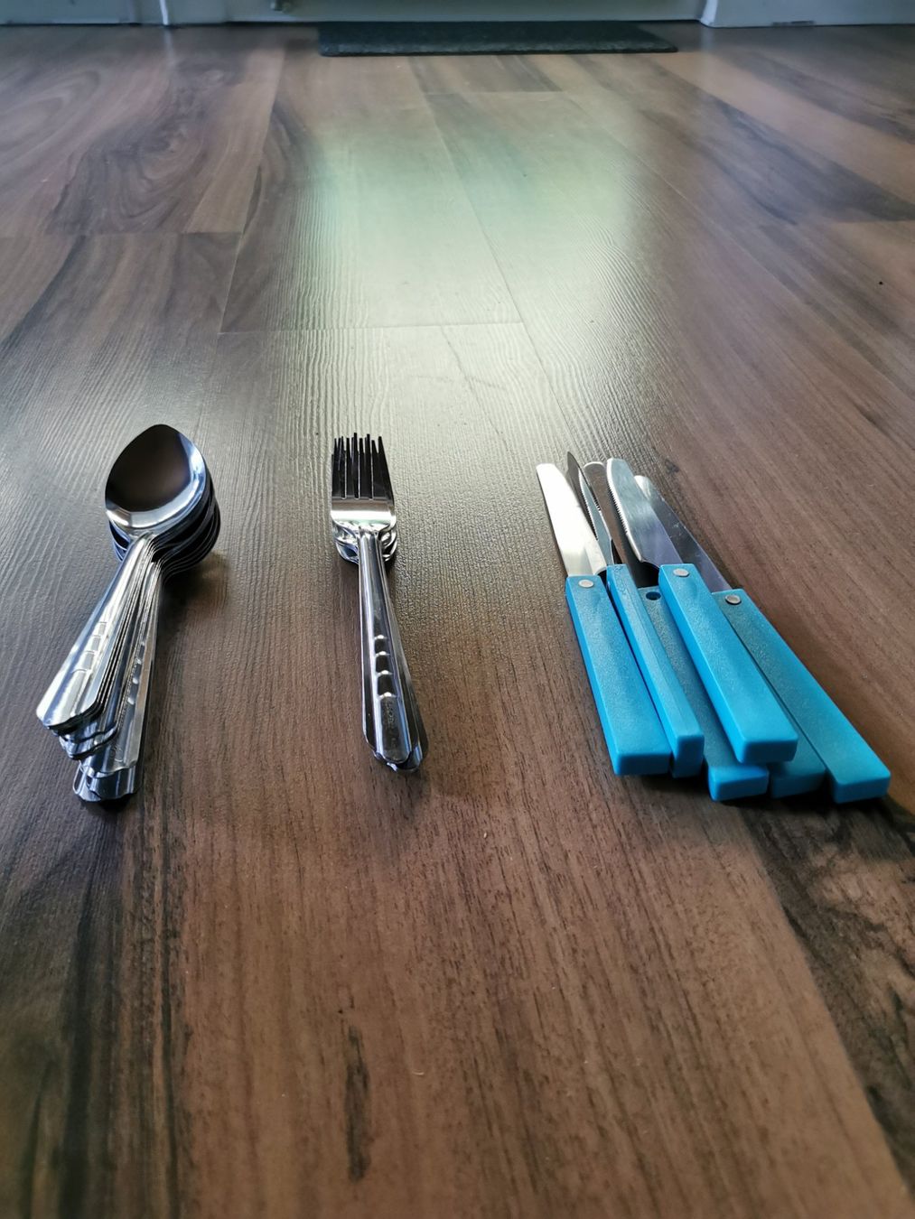 Bestecksets: Besteck-Set – Gebraucht aus Glattfelden von sut_q8d2 1