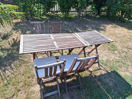 Gartentisch und Stühle Holz klappbar gebraucht