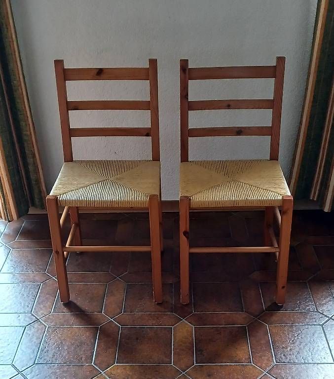 Stühle: 2 chaises rustiques  – Gebraucht aus Bretigny-Morrens von lau_zt7t 1
