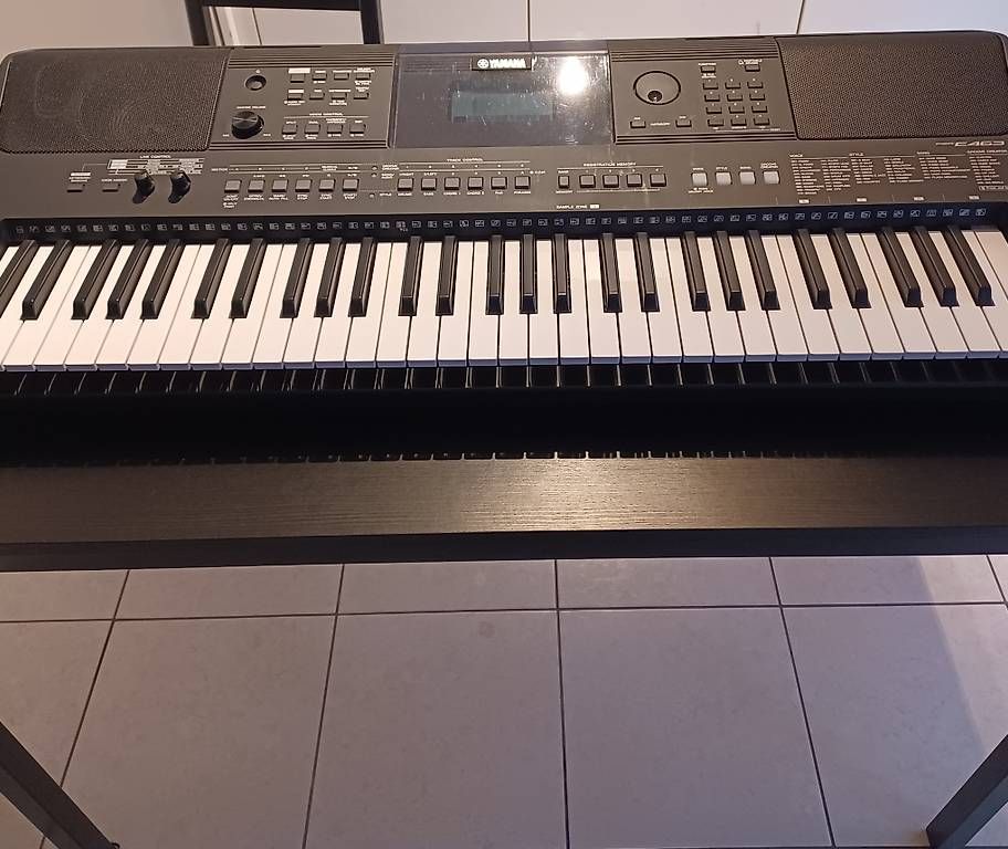 Strumenti musicali: Tastiera Yamaha psr E463 – Usato da Lugano venduto da mpf_wvq8