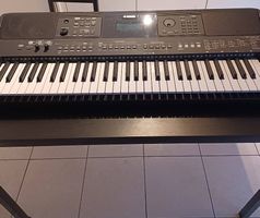 Tastiera Yamaha psr E463