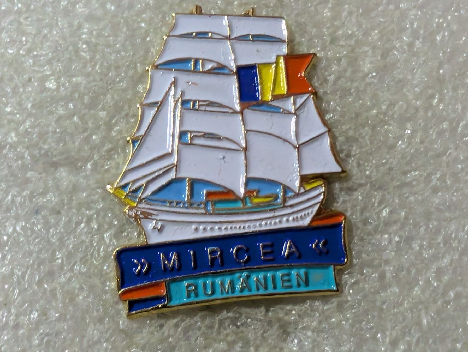 Placchette & Badge: Ansteckpin 207: Schiff Mircea – Usato da Oppligen venduto da Pin-Fall-Shop