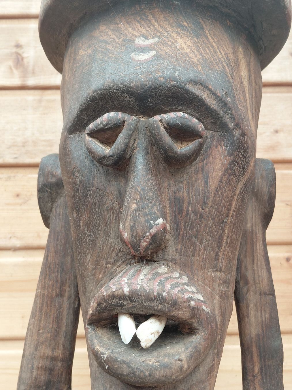 Skulpturen & Statuen: Afrikanischer Holzsockel mit Gesicht – Gebraucht aus Ennetbühl von Marlon79 2