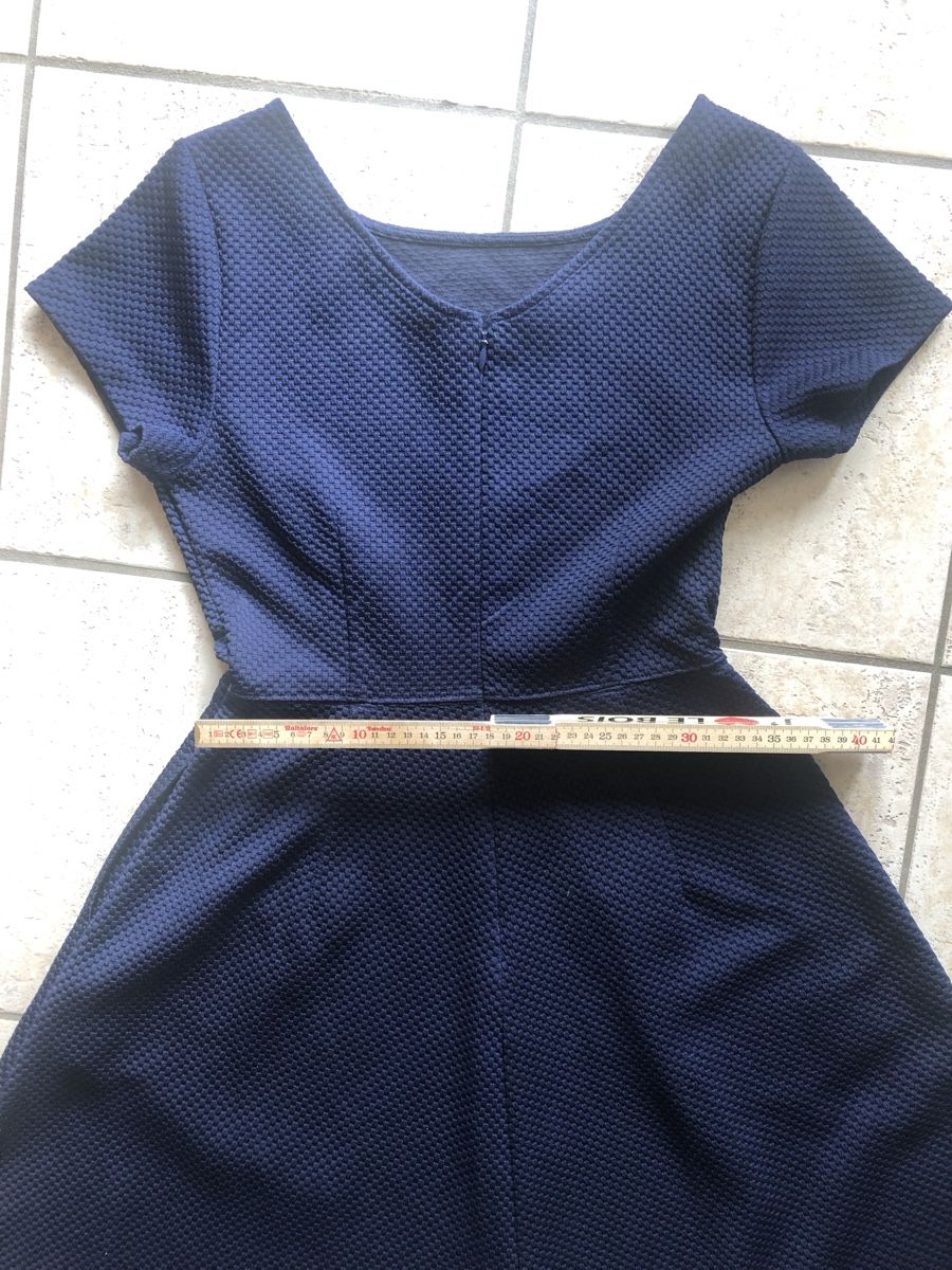 Banana Republic Vestiti: Kleid - Banana Republic – Nuovo (secondo la descrizione) da Chêne-Bourg venduto da sienna8245 4